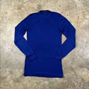 Vintage Patagonia Royal Blue Capilene Crew Neck Tee
Size: Small